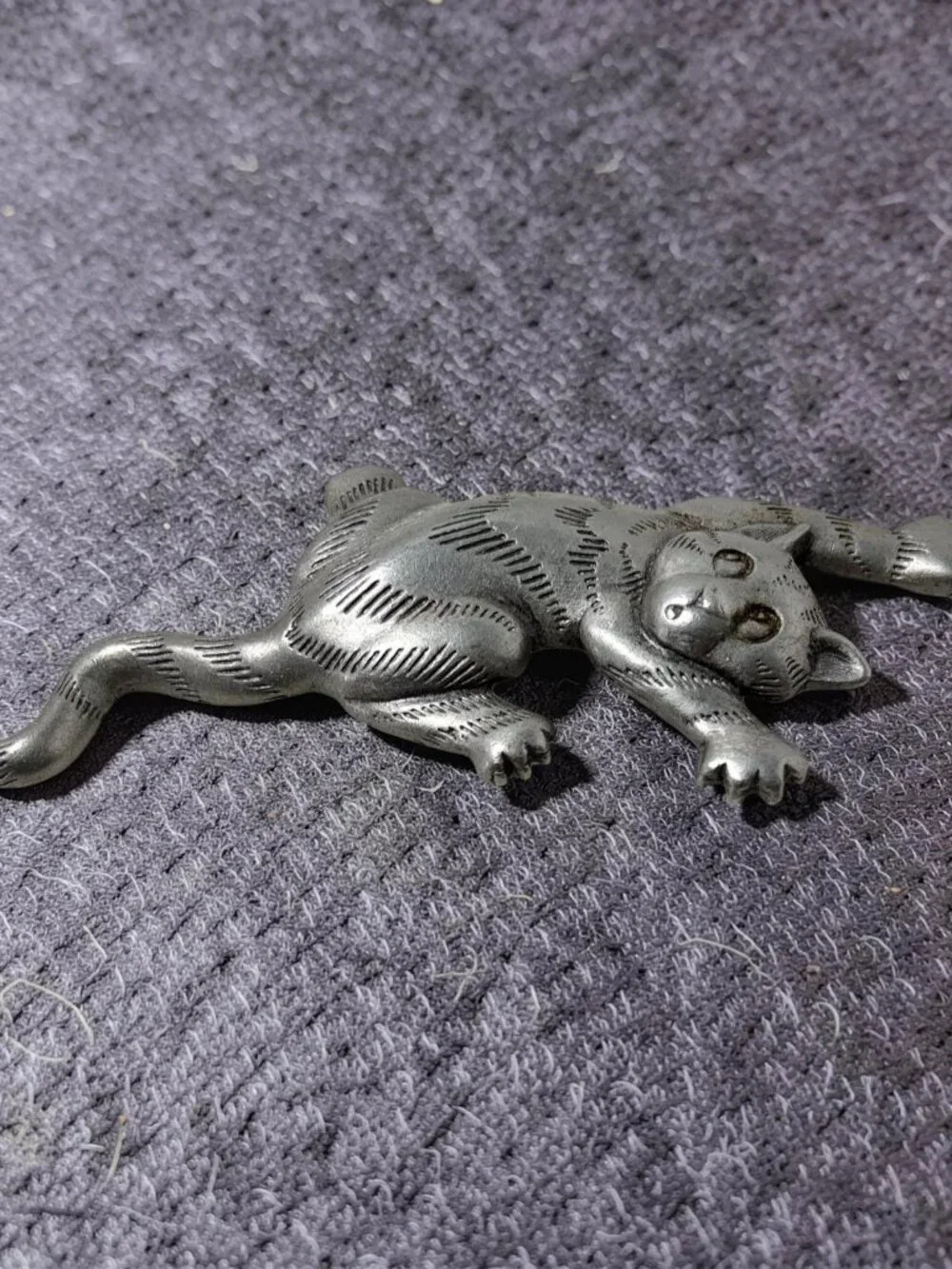 Vintage Signed JJ Jonette Pewter Climbing Cat Brooch/Pin